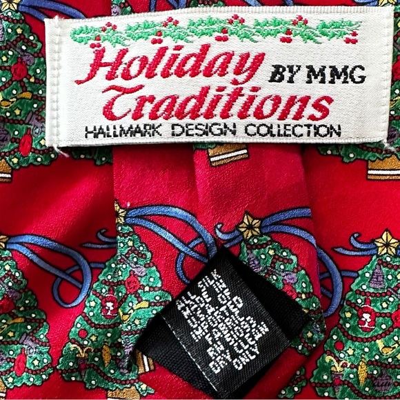 ADORABLE HOLIDAY TRADITIONS BY MMG BRAND CHRISTMAS SILK TIE - Picture 7 of 7